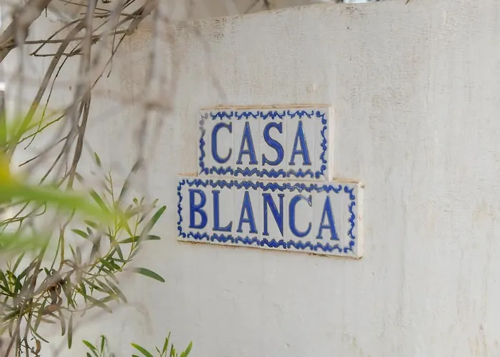Casa Blanca Villa *